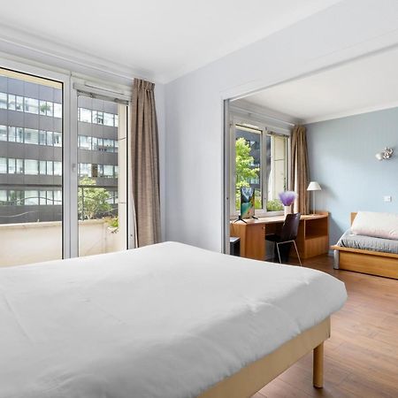 Grand Appartement Avec Balcon - Proche Parc Des Expo - Parking Privee Issy-les-Moulineaux Eksteriør billede